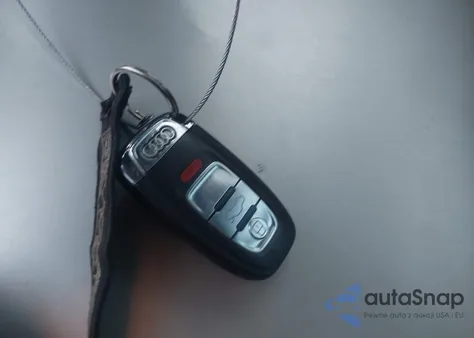 2011 Audi A4 2.0T Premium z USA, uszkodzony, nr VIN WAUFFAFL5BN027360